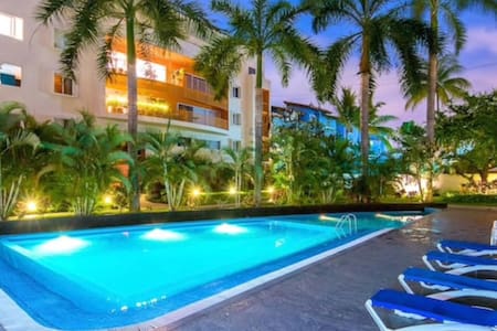 MODERN CONDO | STEPS TO BEACH | CLOSE TO MALECON