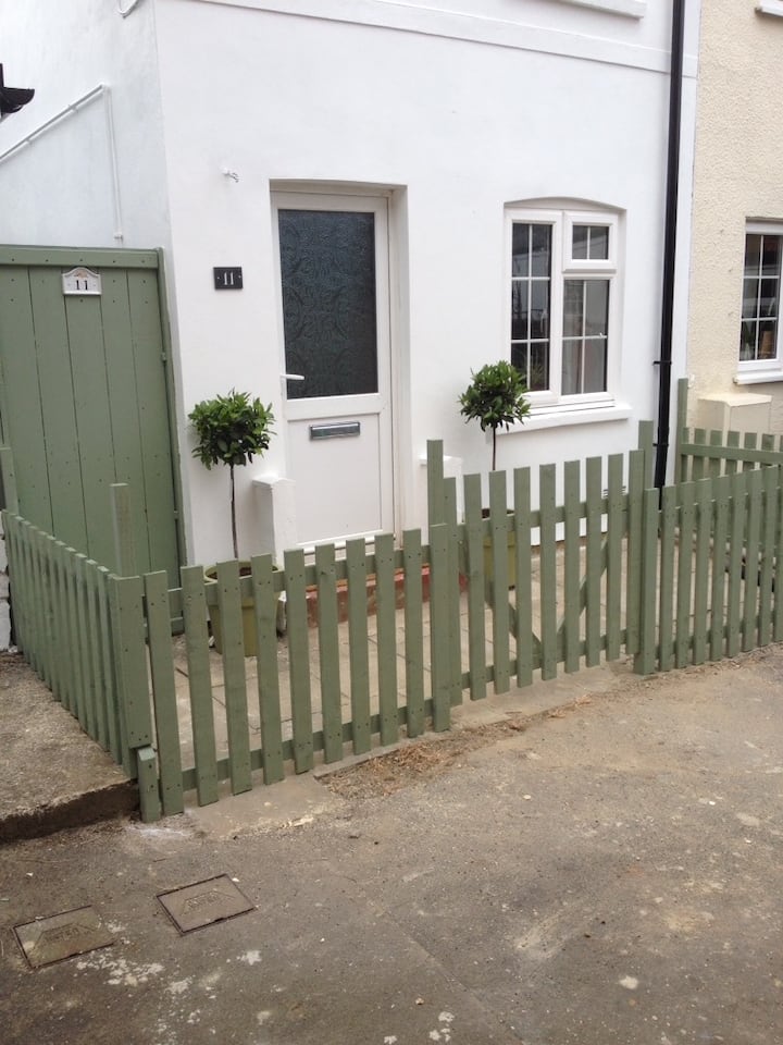 Предна страна на викендица