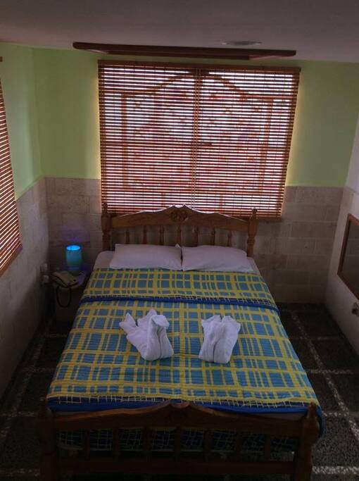 Cama doble para dos personas