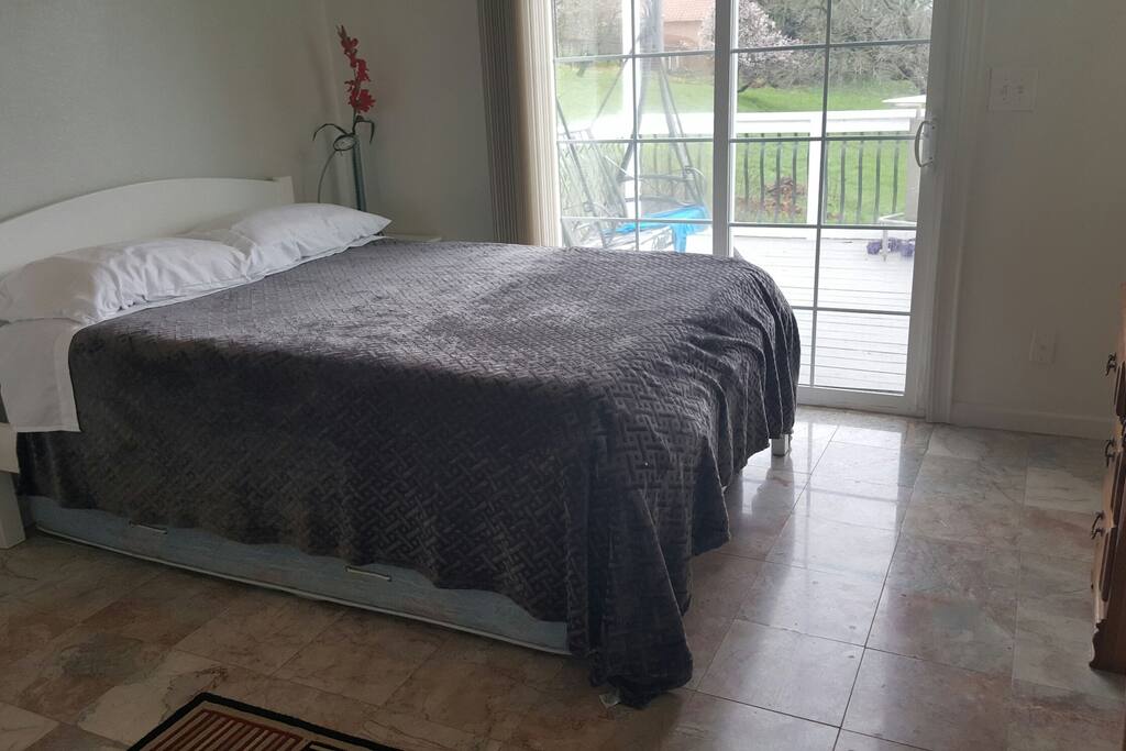 clean queen bed with 12 inc.smart mattress
