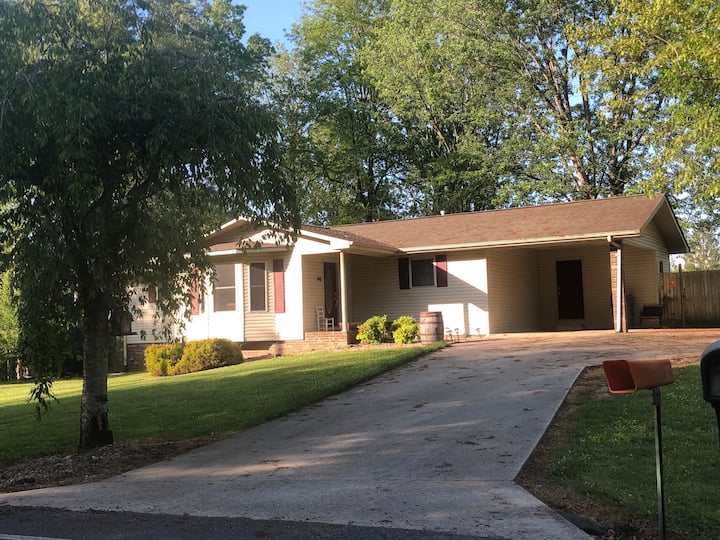 Lake Tansi Vacation Rentals & Homes Tennessee, United States Airbnb