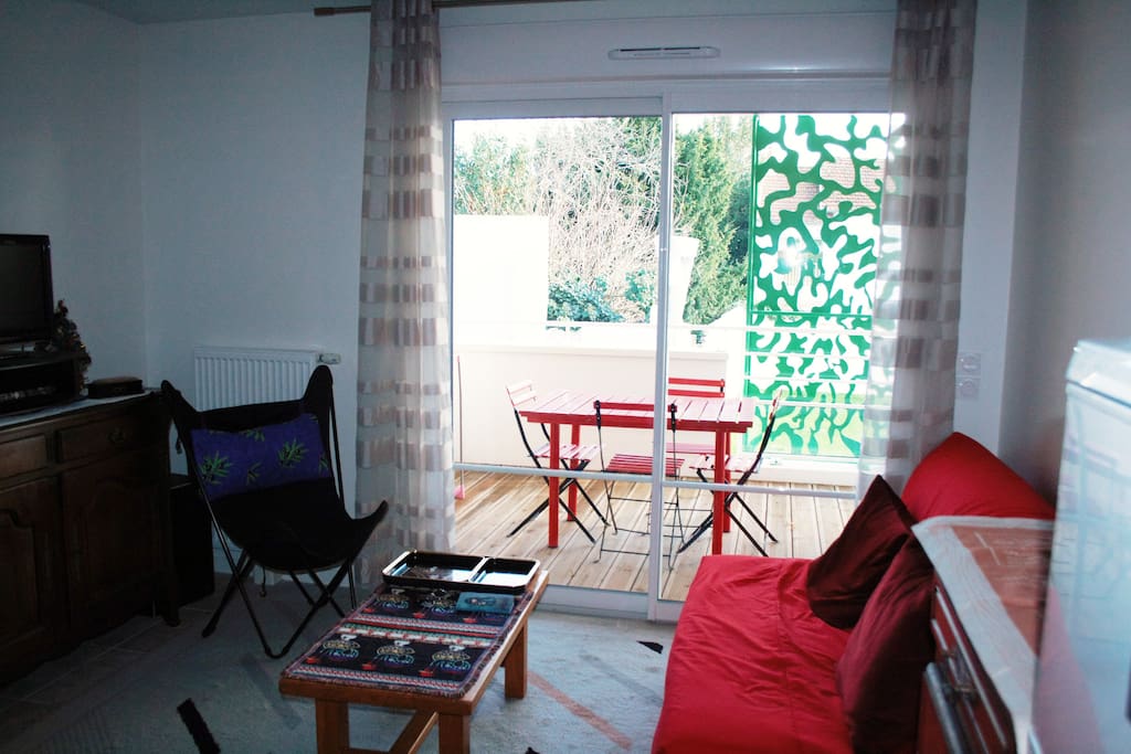 Le salon et le balcon