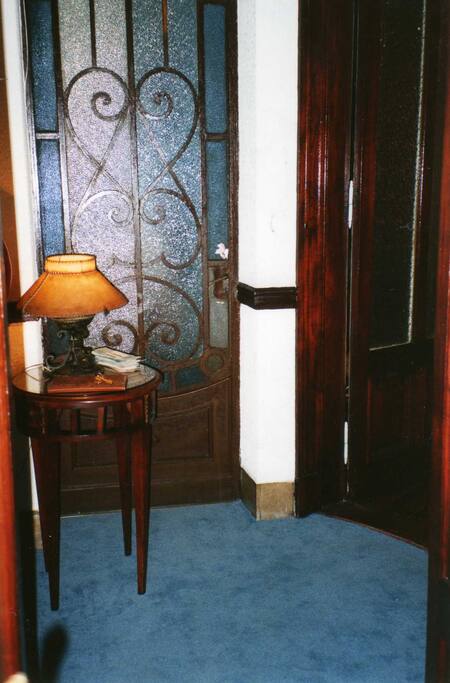 Lobby of the apartment/ Hall d'entrée de l'appartement/ Hall de entrada del departamento
