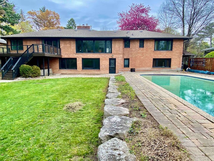 Luxe Forest Getaway Swimmingpingpong 1 Acre - Mississauga