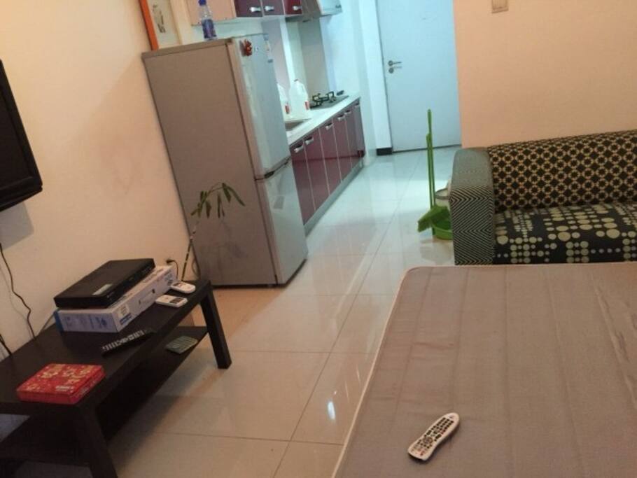 地铁边的独立公寓