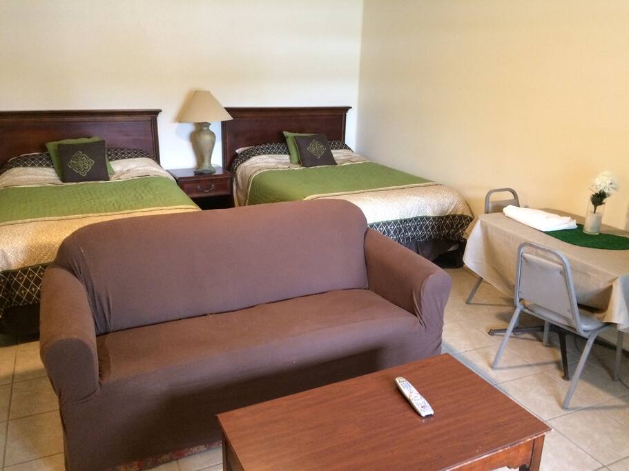 2 Full Beds
