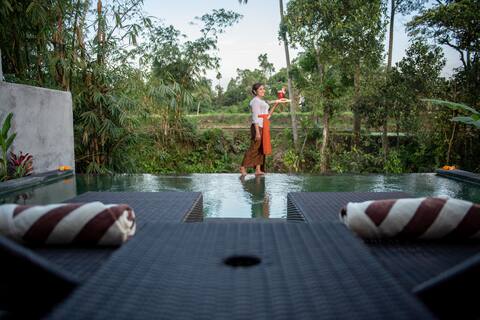 Madhawa ubud villa & Spa
one bed room private pool