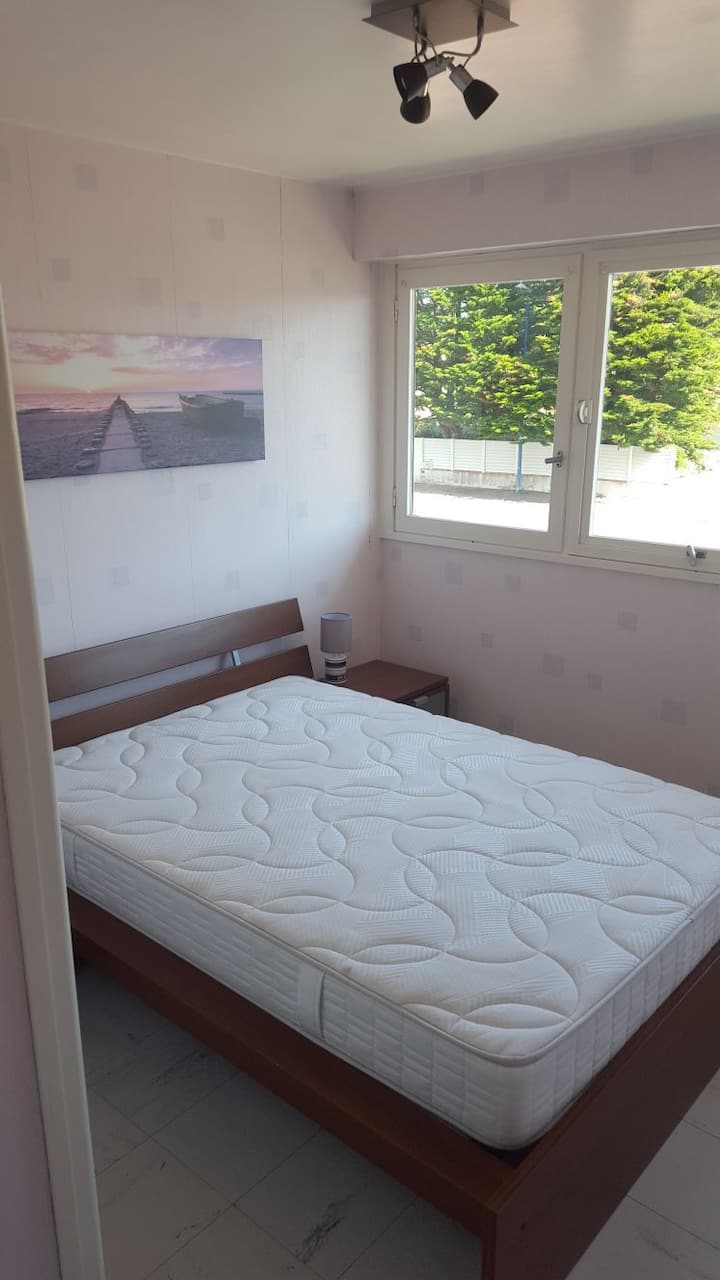 Camera da letto con letto matrimoniale