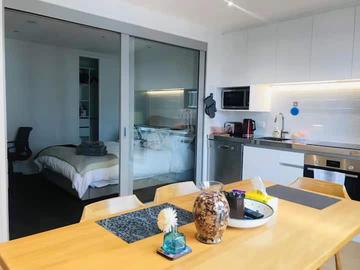 Auckland Holiday Rentals & Homes Auckland, New Zealand Airbnb