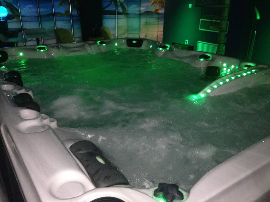 jacuzzi de 7 places.
Vous pouvez y mettre des produits aux senteurs différentes.