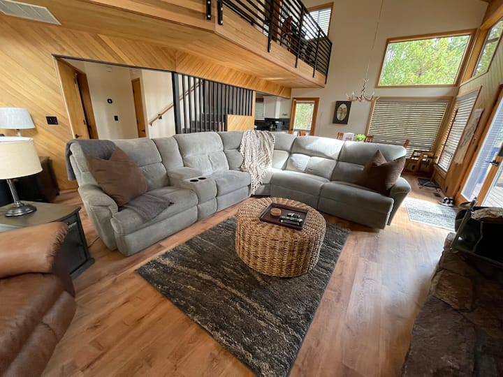 Comforts Of Home And Fun For The Whole Family! - Sunriver, OR