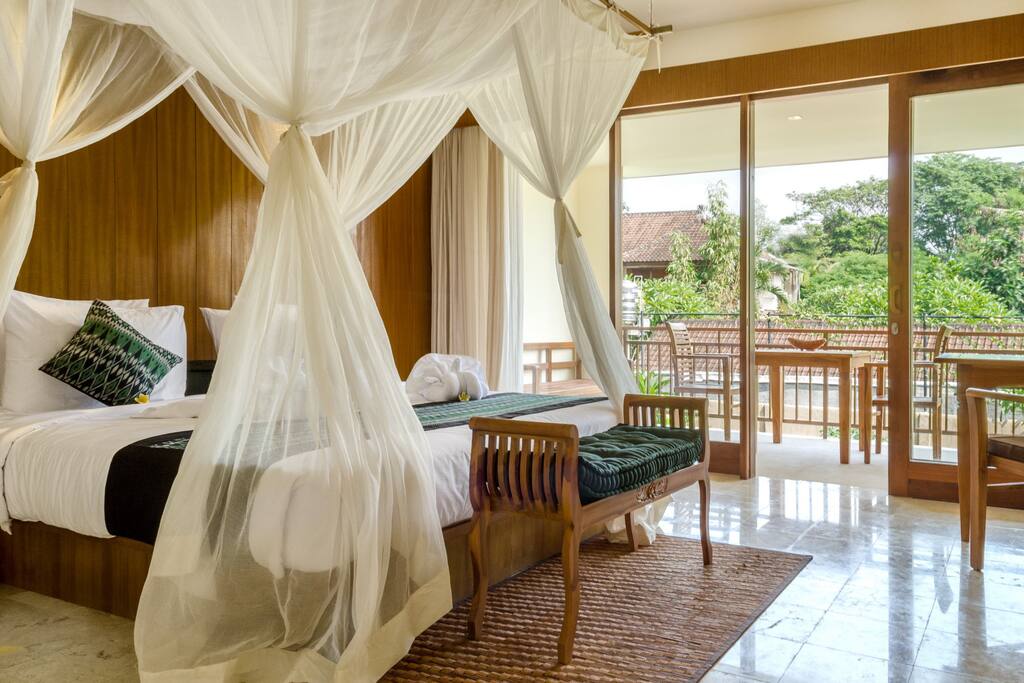 Bed room