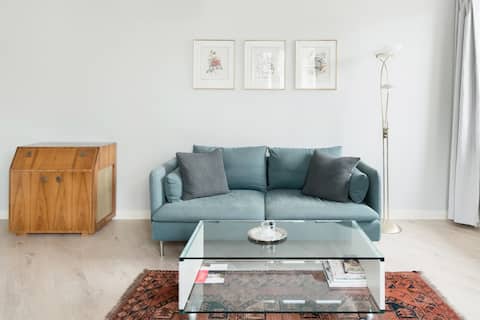Successful Airbnb property: In the inner city, modernity meets Viennese charm in Innere Stadt