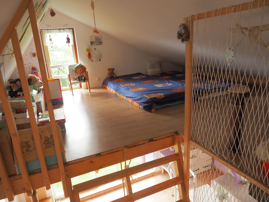 Childern space with sleeping option