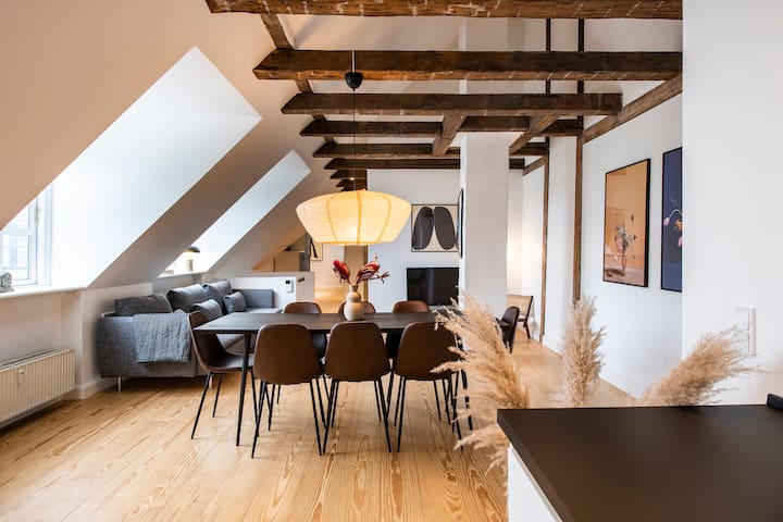 Town Hall penthouse by Daniel&Jacob’s