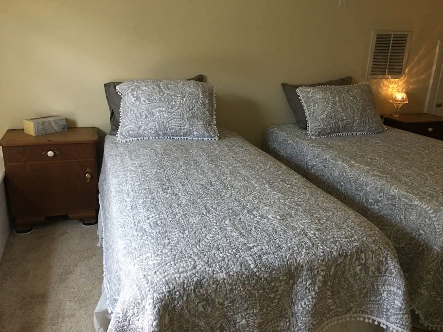 Twin bed option
