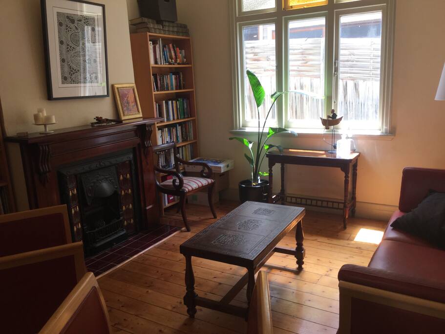 Adult quiet room