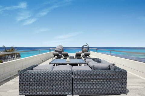 Beachfront Villa, West Coast - Ocean View