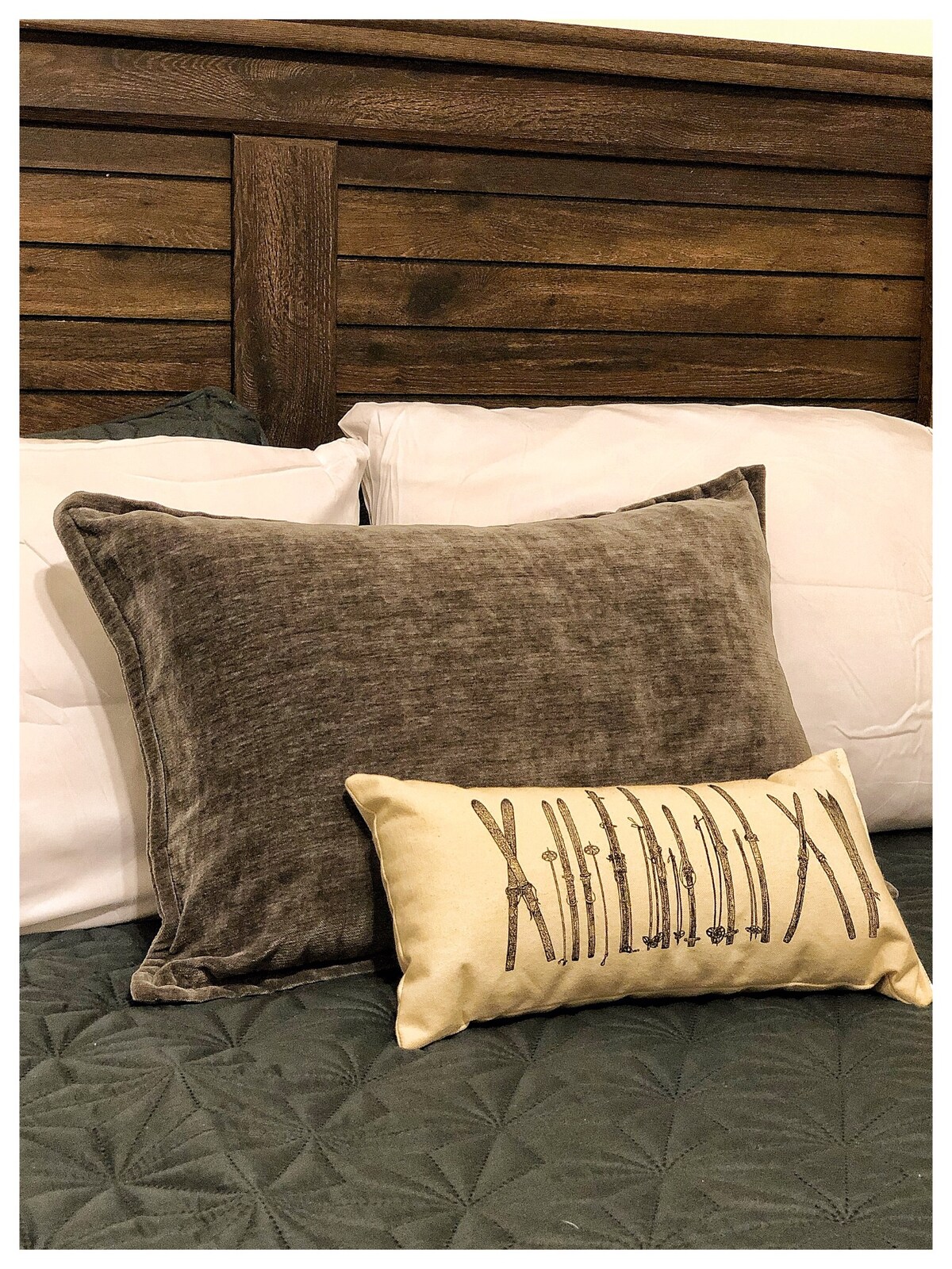 Whiteface Mtn. Room - เตียงควีนไซส์ 