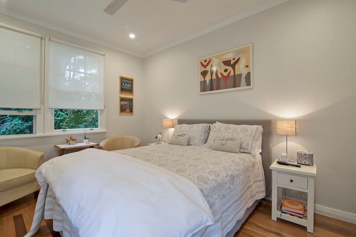 MINI MANOR  BANGALOW SHOW SPECIAL $250 2 nights