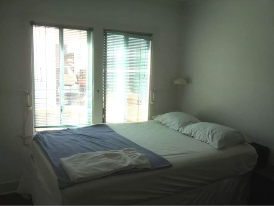 Second Bedroom, Queen Bed