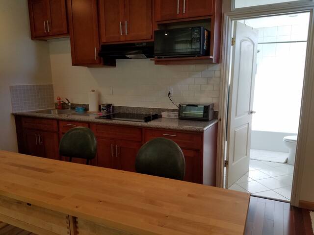 Private Bath&Entrance, Roomy Guest Suite Palo Alto