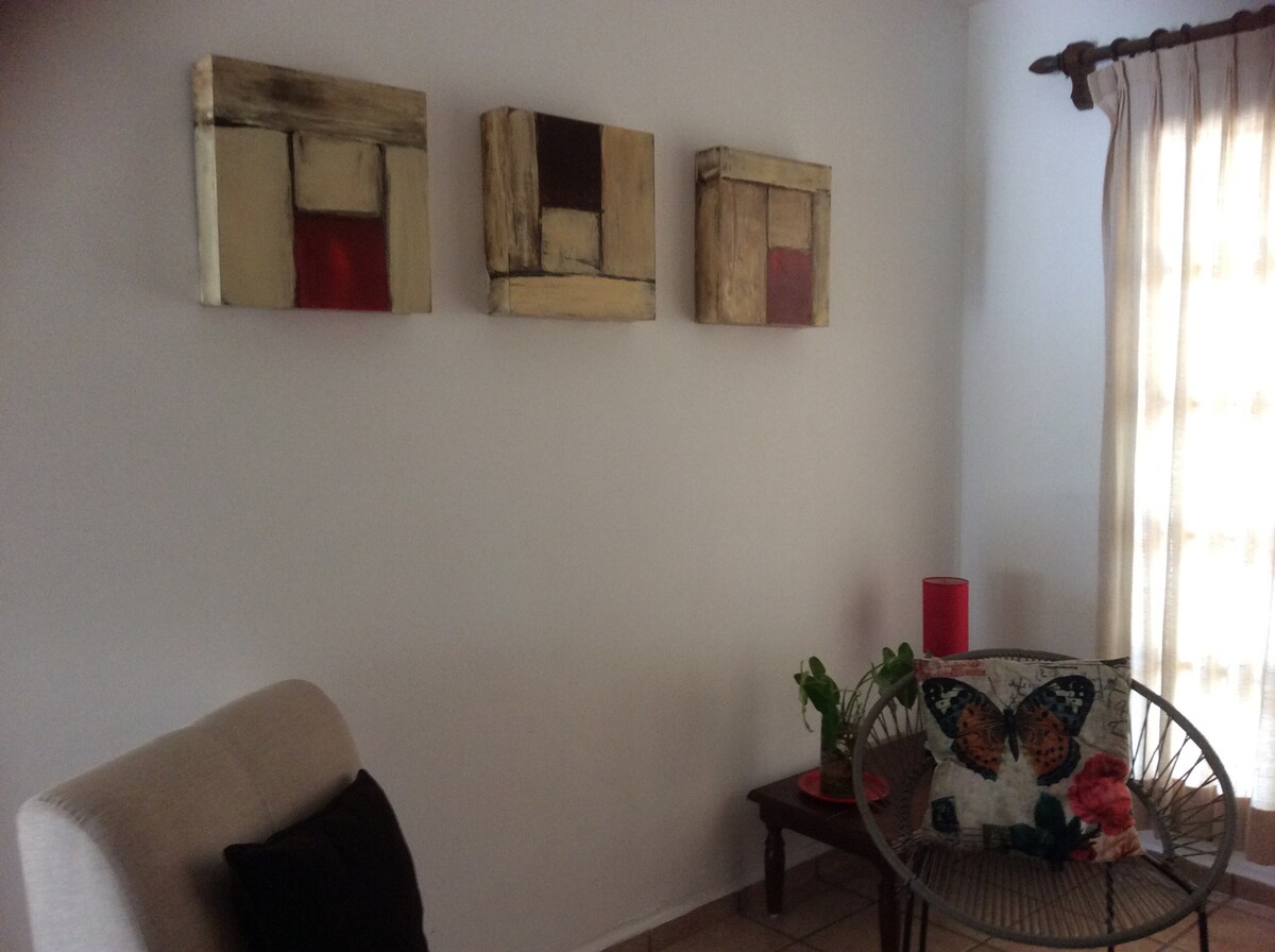 Popular Airbnb listing: Casa Tejabanes, cozy and very cool in Nuevo Yucatán