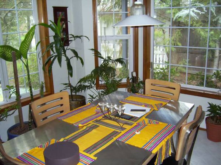 Shared dining room