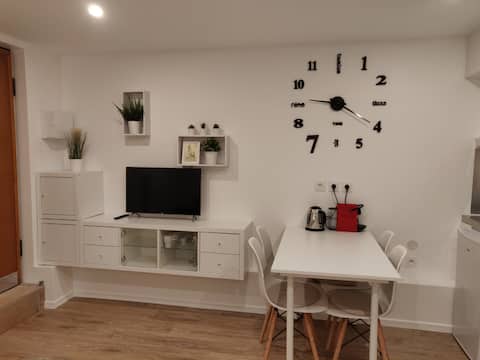 Bourg La Reine Vacation Rentals Homes Ile De France France Airbnb