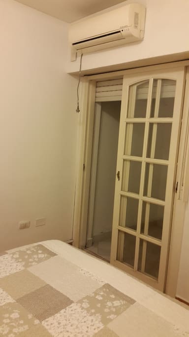 Habitación con aire acondicionado