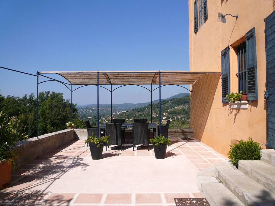 eine Terrasse