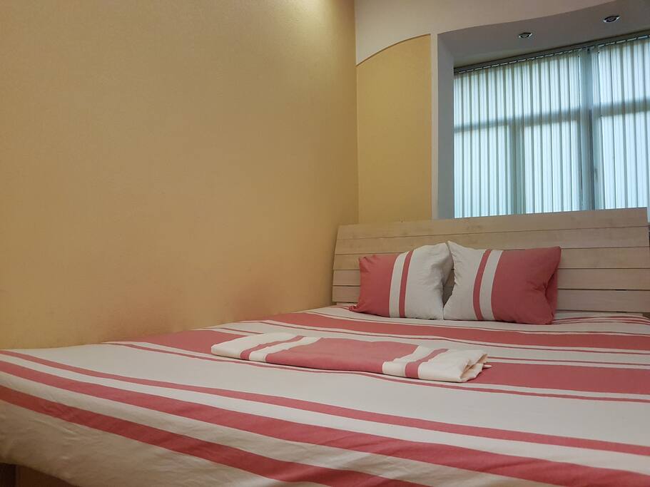 King size bed