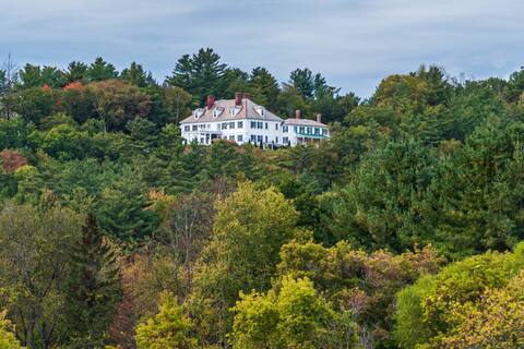 Private Wing of largest Colonial Mansion in US