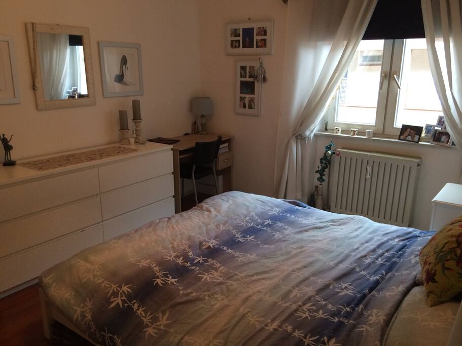 Bedroom/Schlafzimmer