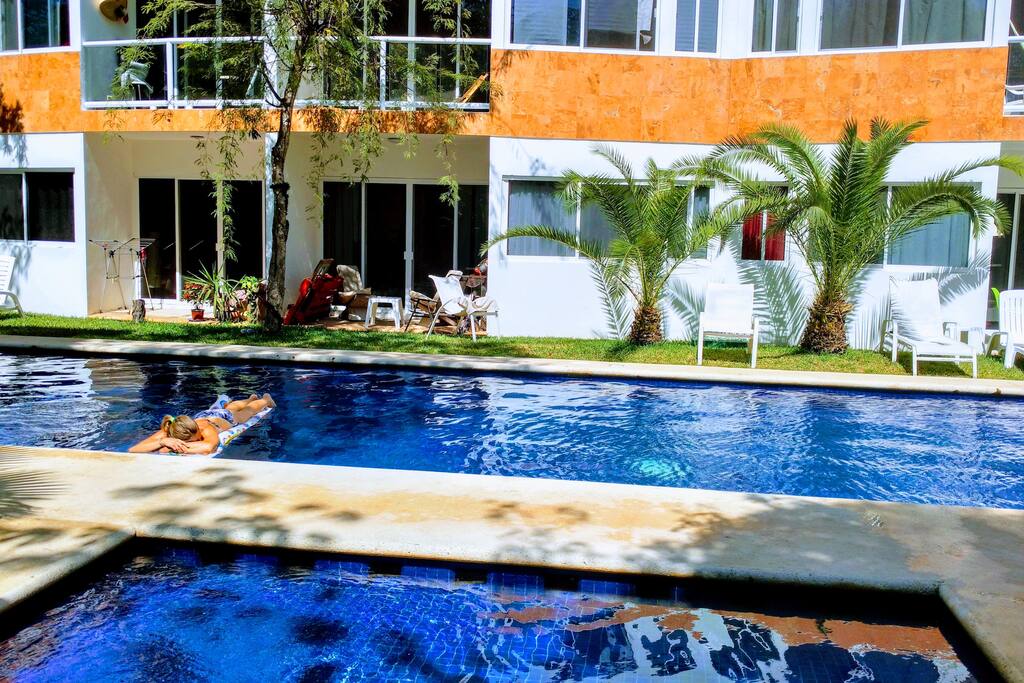 20 m pool big enough to do laps