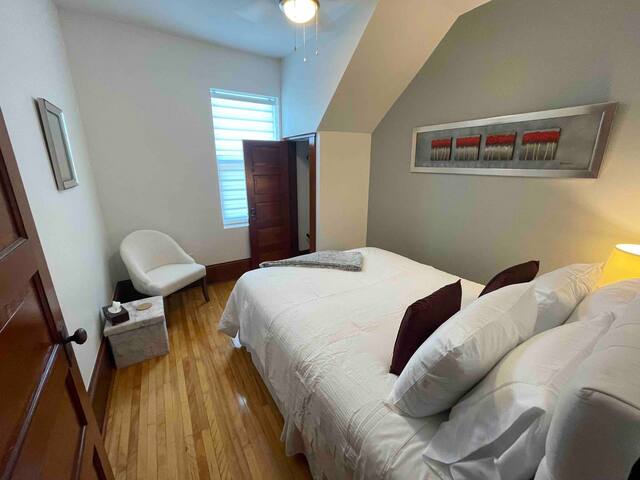 Beautiful Historic Upgrade gallery image 4