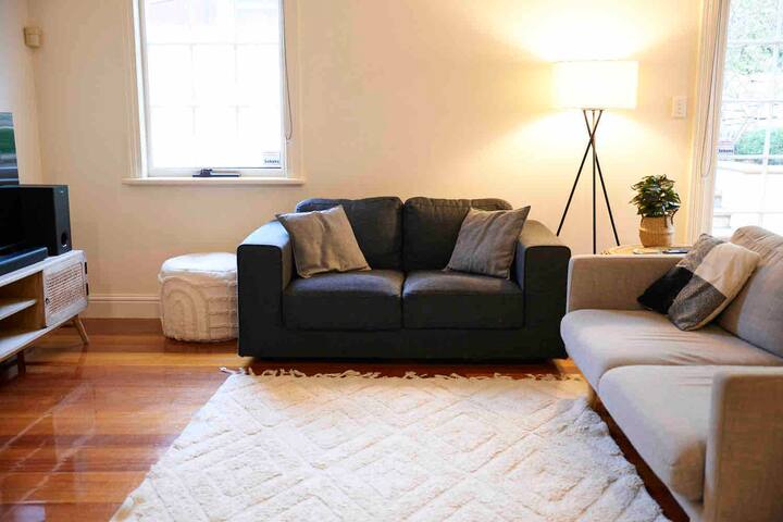 Historic Waterloo Cottage gallery image 5