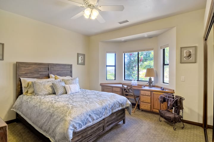 Queen Bed