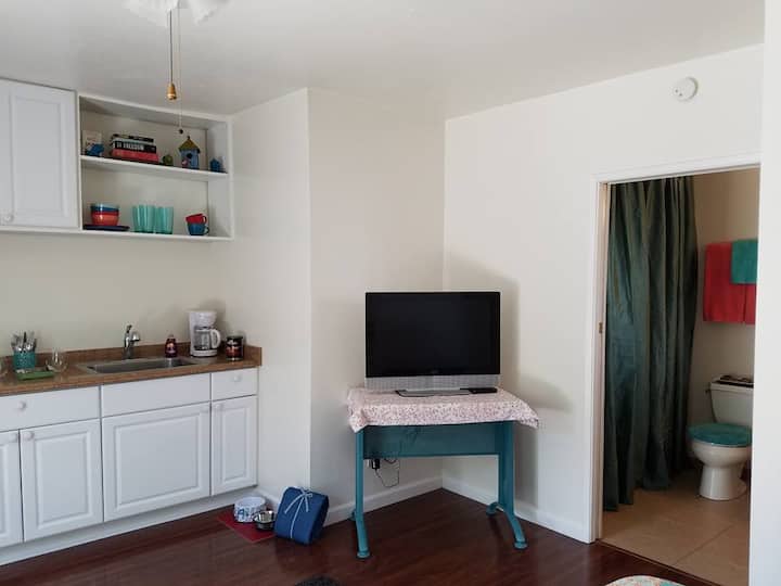 Awesome Studio. Total Privacy. Close To Everything - San Diego, CA