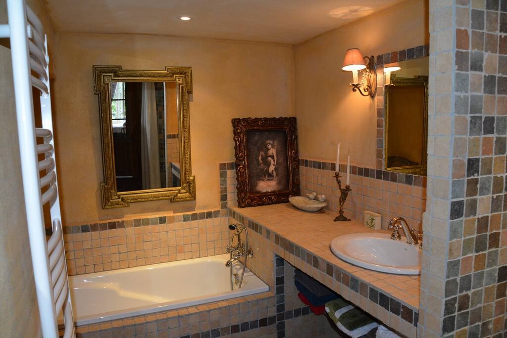 Salle de bain 1