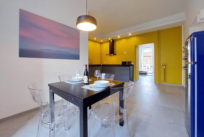 Bright Apartment Cupolone View near Vatican gallery image 4