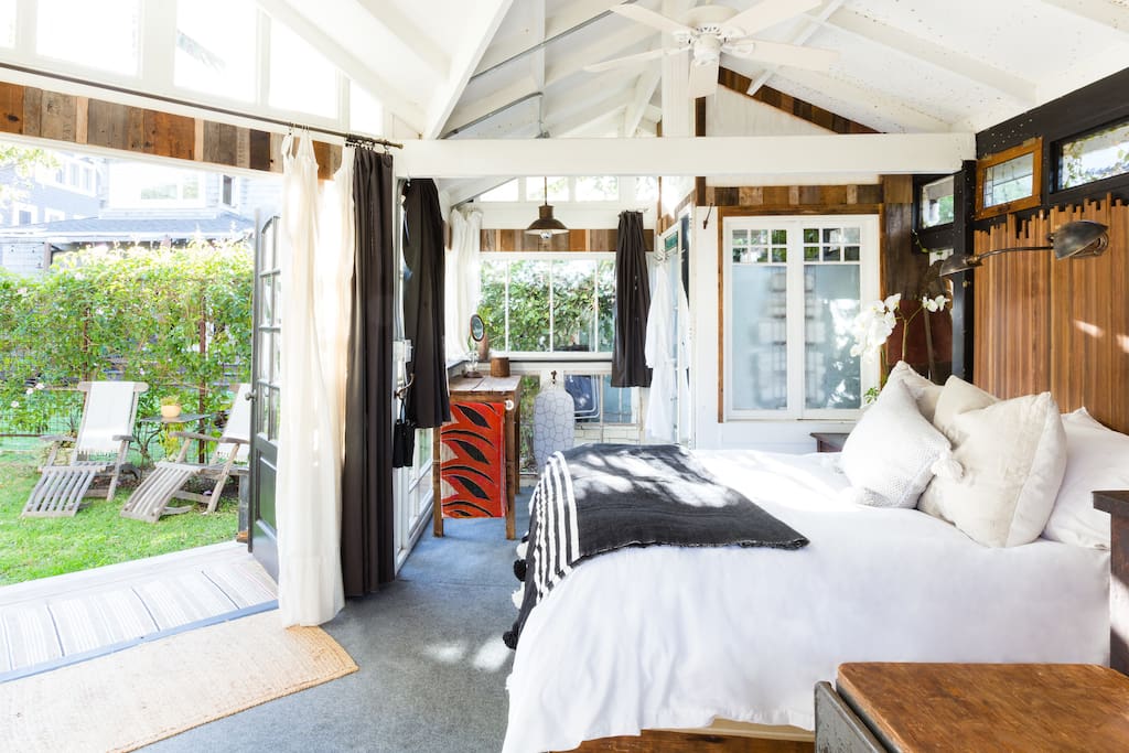 Charming Craftsman with Outdoor Shower Huisjes te Huur in Venice