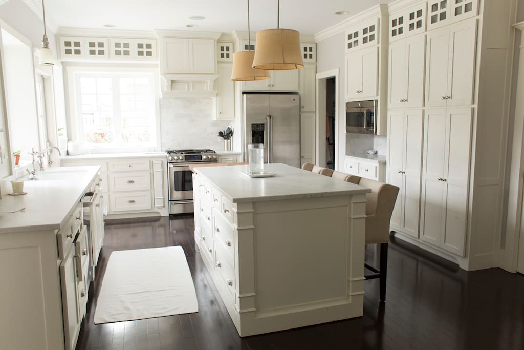 Marble counter tops...a baker's dream!