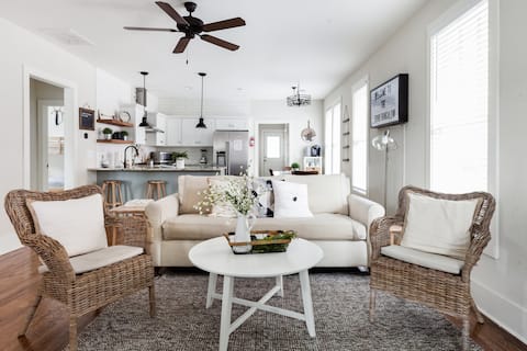Top performing Airbnb: Cozy West End Bungalow Near Downtown Atlanta in West End