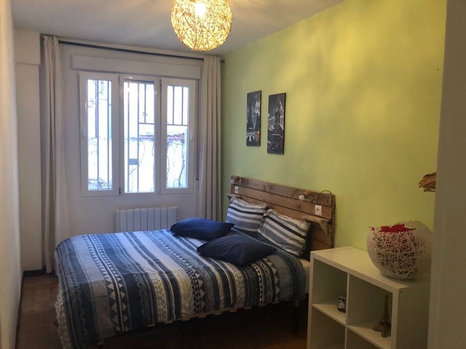 Your room with a view of a quiet courtyard as well as external blinds to make your sleep even more peaceful