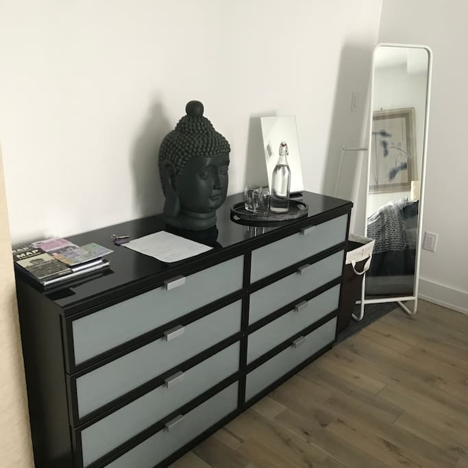 dresser, house rules and filtered water