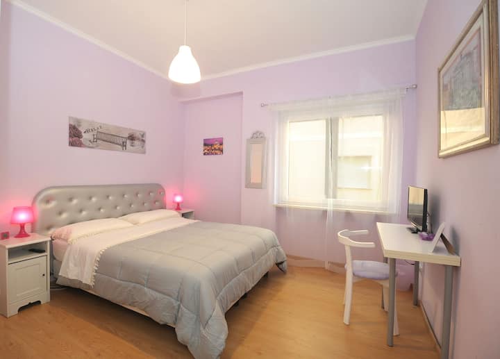 Chumba cha karibu na cha starehe