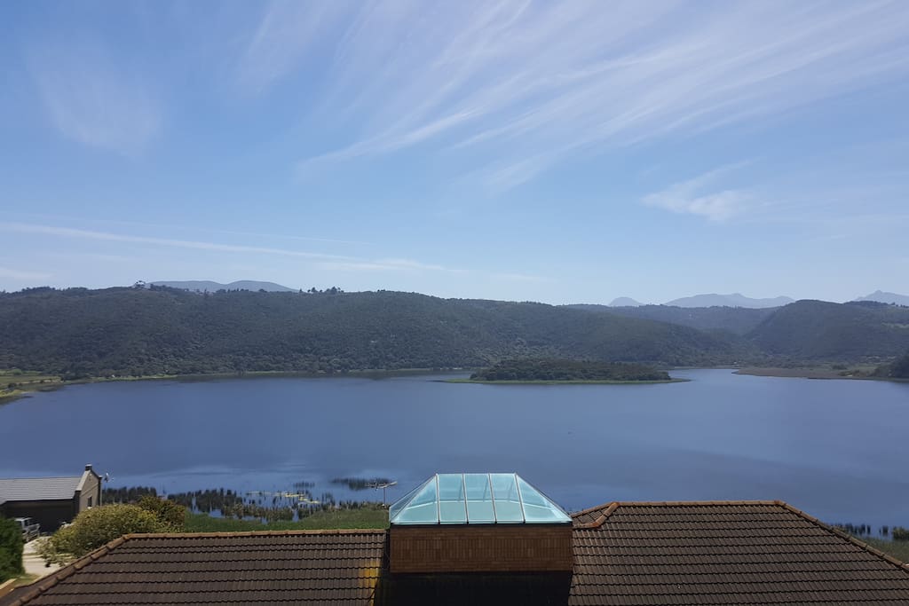 The most incredible views of Island Lake and the Outeniqua Mountain range