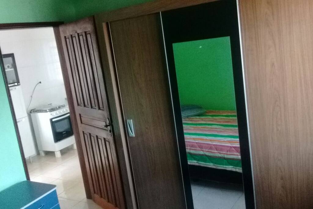 Guarda Roupa do quarto
