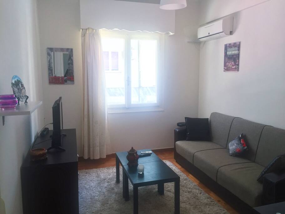 Bright ventilation Comfortable living room